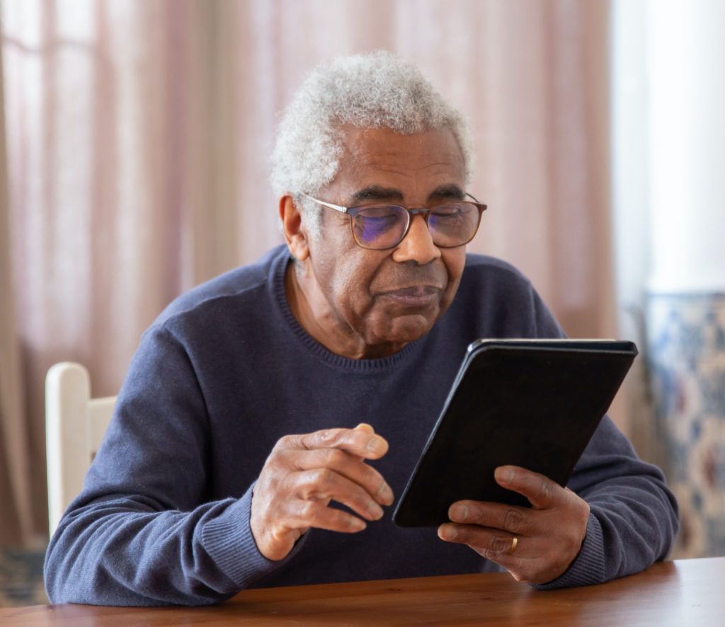 Bons plans seniors : Cadeau Senior : Offrez une tablette avec des