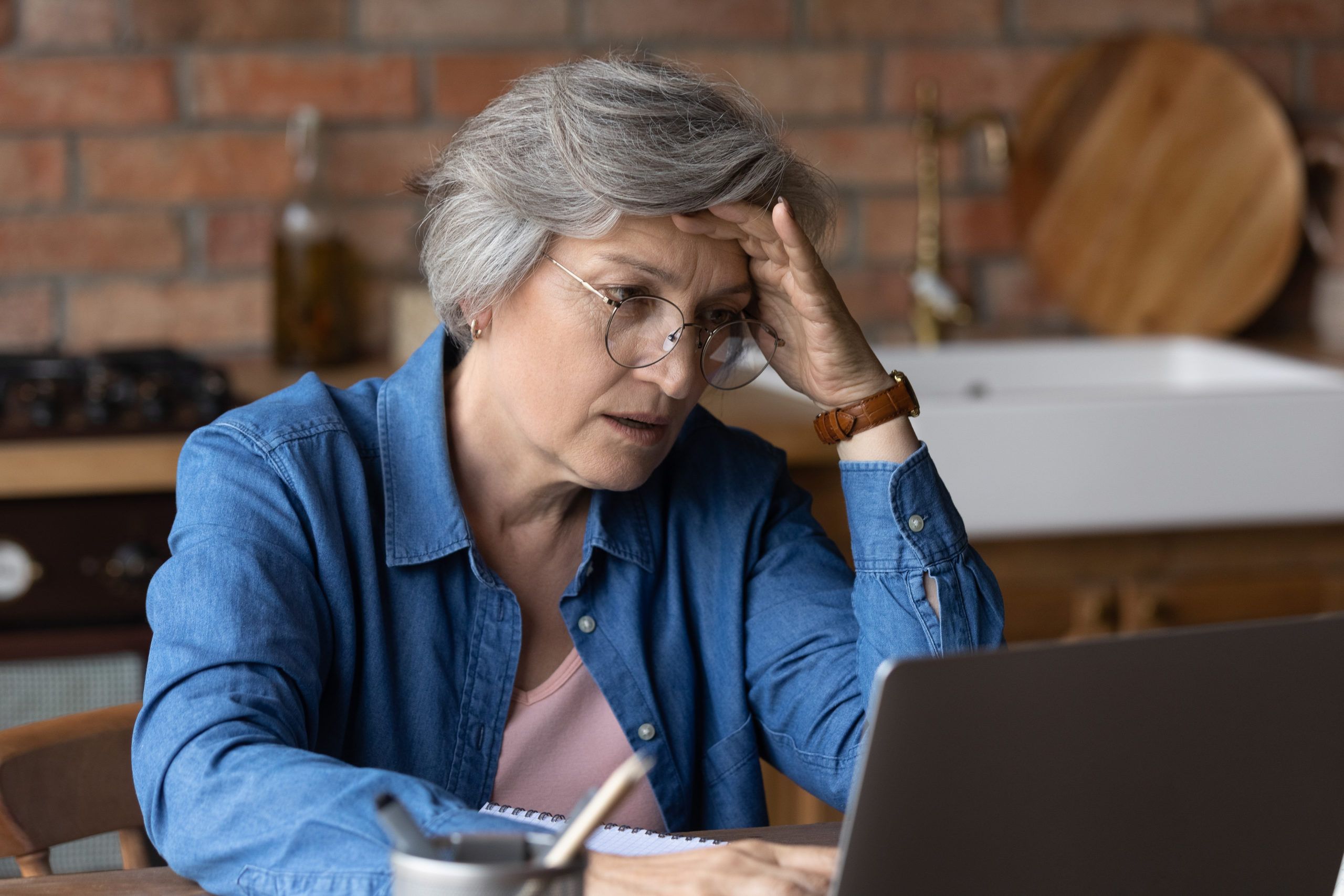 Les problèmes informatiques récurrents rencontrés par les seniors